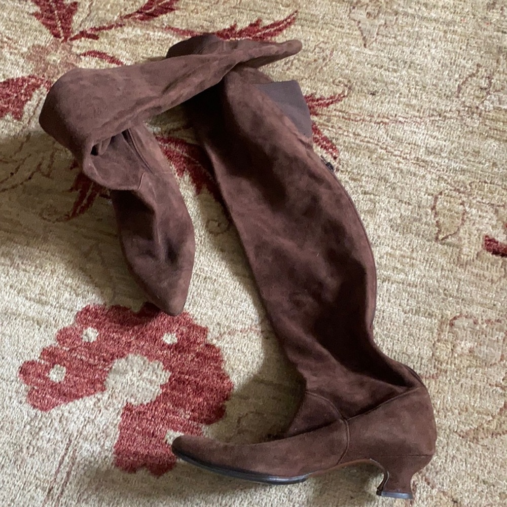 Fendi vintage knee high suede boots brown over the knee